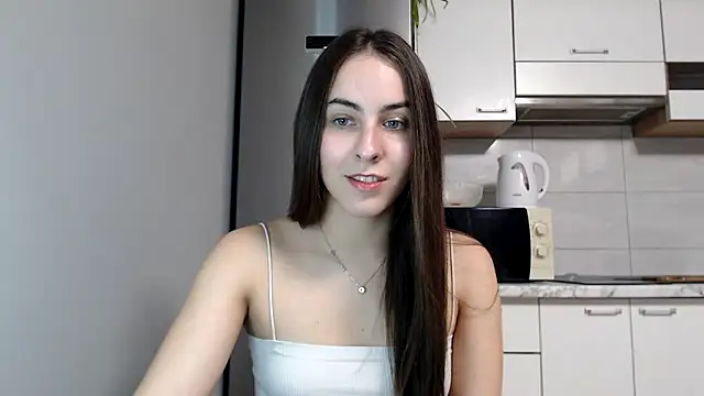 Snapshot of SierraSky_ chatting on November 18, 6:12 pm SierraSky online show from November 18, 6:12 pm