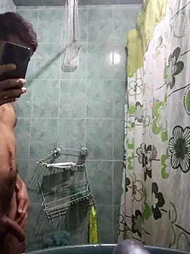 Snapshot of jperezofficial1 chatting on December 3, 2:47 am jperezofficial1 online show from December 3, 2:47 am