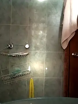 Snapshot of jperezofficial1 chatting on December 9, 2:06 pm jperezofficial1 online show from December 9, 2:06 pm