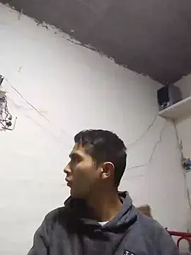 Snapshot of jperezofficial1 chatting on December 10, 5:39 am jperezofficial1 online show from December 10, 5:39 am