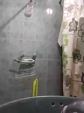 Snapshot of jperezofficial1 chatting on December 12, 2:59 am jperezofficial1 online show from December 12, 2:59 am