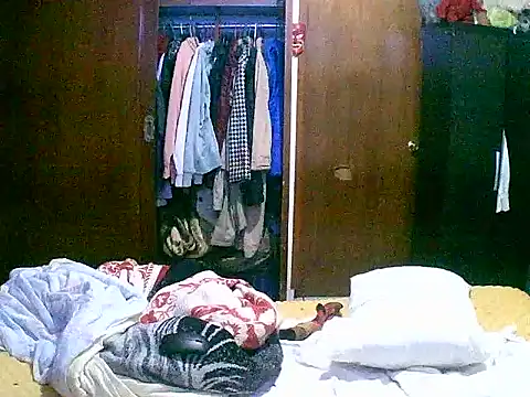 Snapshot of jperezofficial1 chatting on September 10, 8:14 am jperezofficial1 online show from September 10, 8:14 am