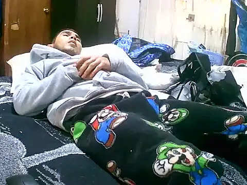 Snapshot of jperezofficial1 chatting on September 17, 2:08 pm jperezofficial1 online show from September 17, 2:08 pm