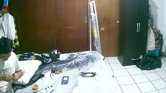 Snapshot of jperezofficial1 chatting on September 29, 1:22 am jperezofficial1 online show from September 29, 1:22 am