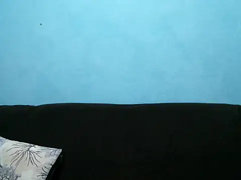 cocolicky online show from March 31, 5:13 pm