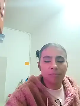 Leslly  online show from February 15, 11:17 am