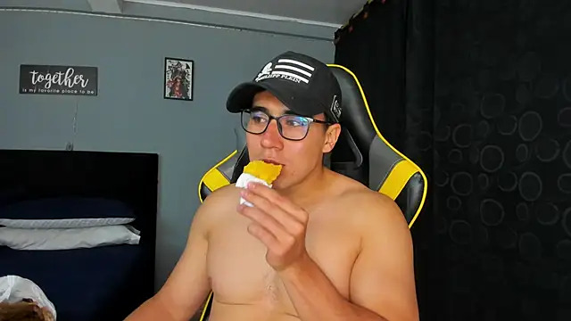 owengray2n online show from September 19, 2:13 am