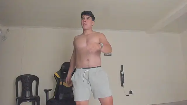 owengray2n online show from July 31, 4:34 am