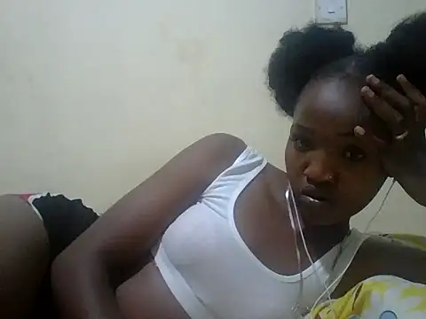 Snapshot of pretty_cool chatting on January 19, 4:44 am pretty cool online show from January 19, 4:44 am