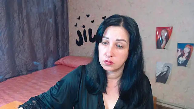 JillStevens online show from November 8, 4:56 am