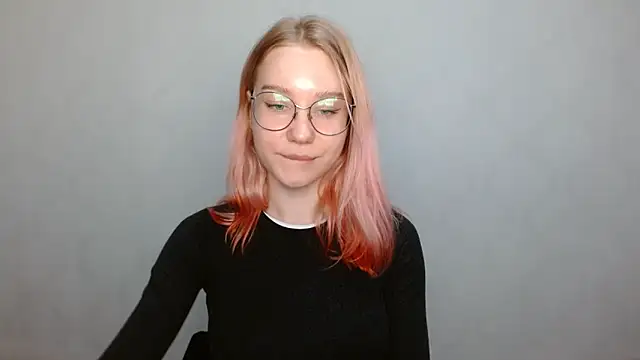 Snapshot of cindi_hot chatting on December 14, 12:44 pm cindi hot online show from December 14, 12:44 pm