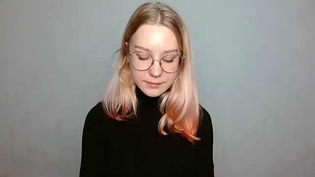 Snapshot of cindi_hot chatting on January 7, 12:09 pm cindi hot online show from January 7, 12:09 pm