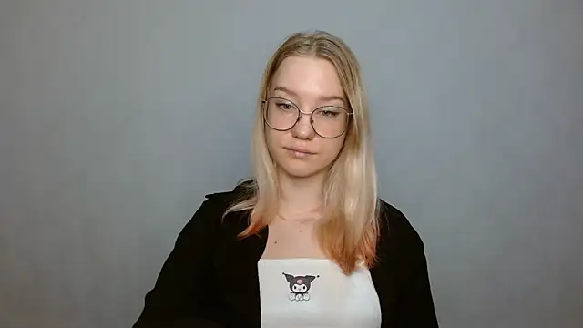 Snapshot of cindi_hot chatting on January 21, 1:22 pm cindi hot online show from January 21, 1:22 pm