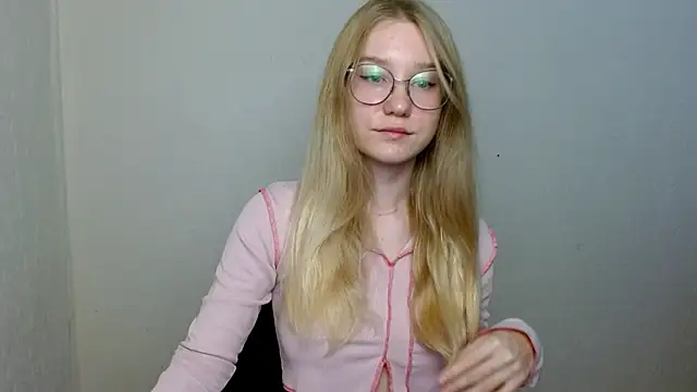 cindi hot online show from November 9, 2:59 pm