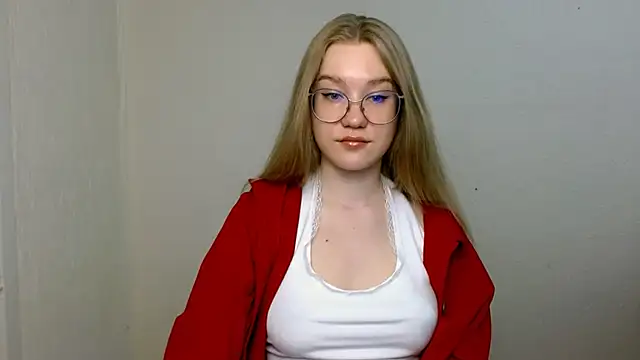Snapshot of cindi_hot chatting on June 13, 10:35 am cindi hot online show from June 13, 10:35 am