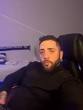 Snapshot of 1ninefellababy chatting on December 4, 5:54 pm 1ninefellababy online show from December 4, 5:54 pm