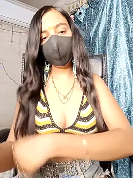 Snapshot of Parinaaz18 chatting on April 27, 1:20 pm Parinaaz18 online show from April 27, 1:20 pm