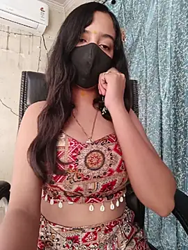 Snapshot of Parinaaz18 chatting on May 14, 1:23 am Parinaaz18 online show from May 14, 1:23 am
