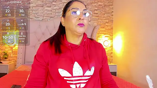 Snapshot of Gina_Myers chatting on January 14, 12:24 pm Gina Myers online show from January 14, 12:24 pm