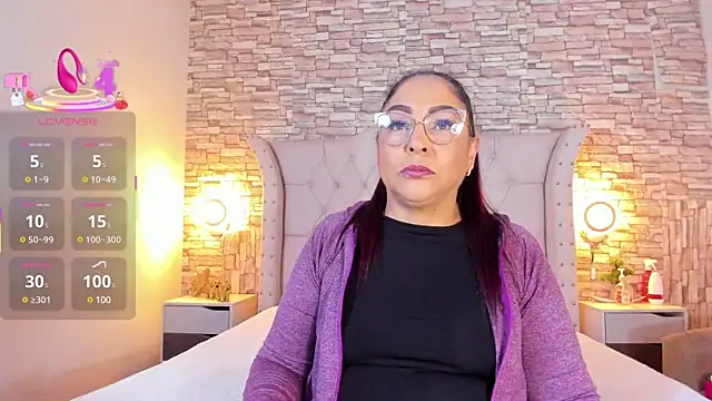 Snapshot of Gina_Myers chatting on March 19, 12:12 pm Gina Myers online show from March 19, 12:12 pm
