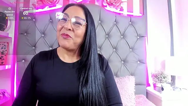 Snapshot of Gina_Myers chatting on October 20, 12:38 pm Gina Myers online show from October 20, 12:38 pm