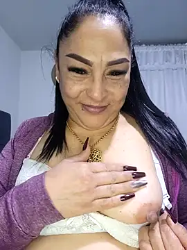 Gina Myers online show from November 18, 2:17 am