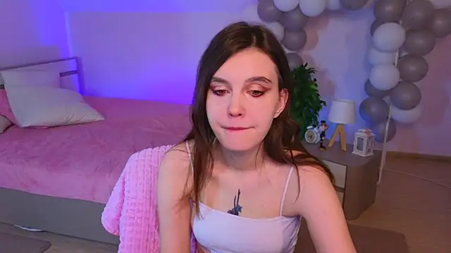 SusieMorris online show from January 28, 2:11 am