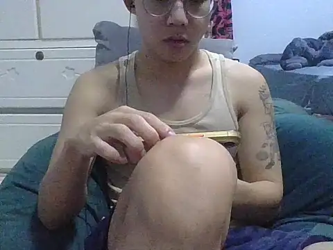 ZHIIz online show from April 14, 5:08 pm