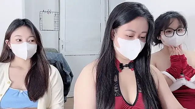 Bamboo Swetie online show from February 4, 2:56 pm