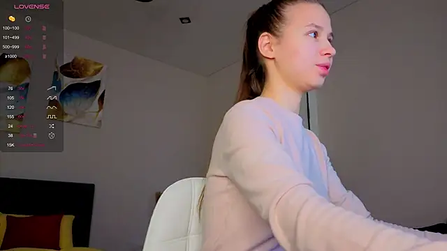 Snapshot of Dream_emma chatting on December 20, 5:14 am Dream emma online show from December 20, 5:14 am