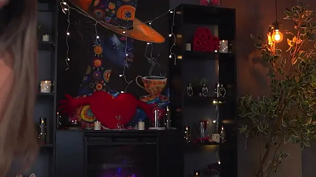 Evelyn Evyyy online show from February 25, 7:23 pm