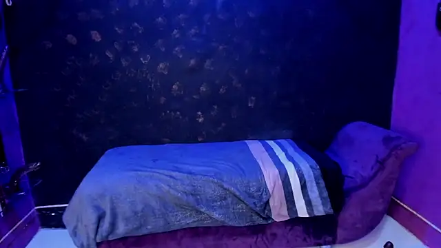 Alexa Slave online show from February 6, 10:21 pm