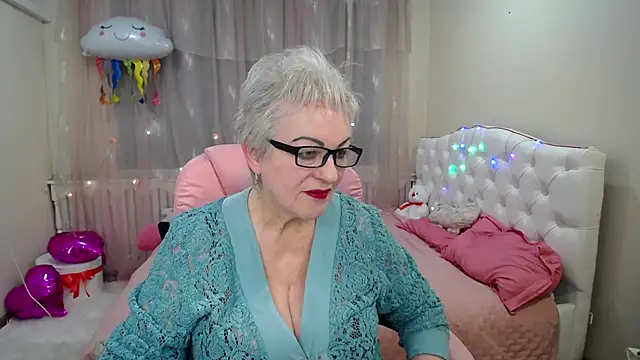 KayleSmoll online show from January 29, 7:11 pm