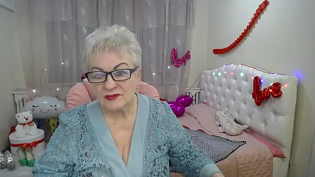 KayleSmoll online show from March 13, 1:21 am