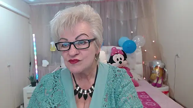 KayleSmoll online show from September 17, 6:31 pm