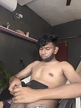 richardjames95 online show from November 3, 7:15 pm