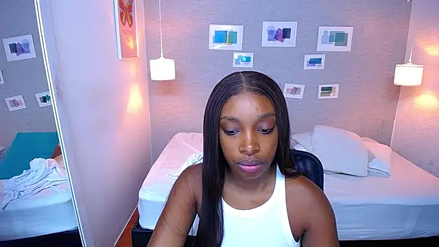 Shamiraa moore online show from March 19, 1:18 pm