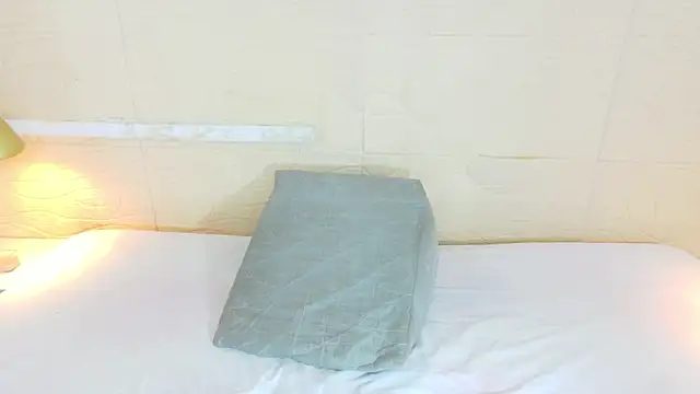 Shamiraa moore online show from June 2, 8:22 pm