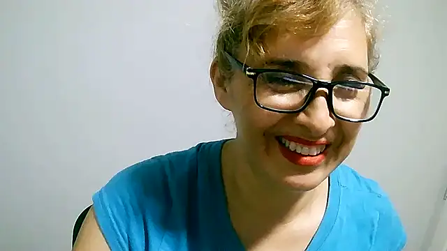 leona- online show from February 7, 8:53 pm