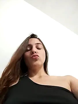 Snapshot of KateDer7 chatting on February 23, 10:49 am KateDer7 online show from February 23, 10:49 am