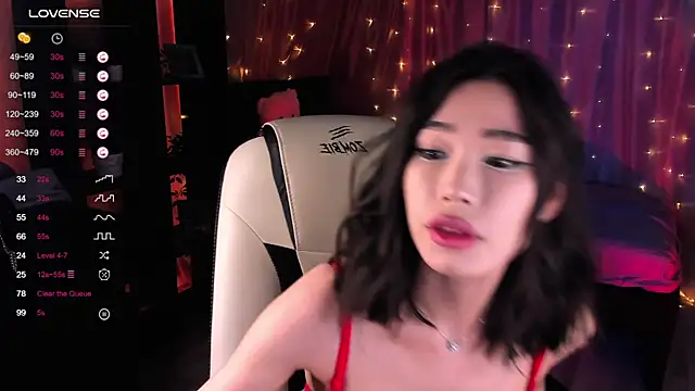 Snapshot of sensualily chatting on December 27, 6:31 pm sensualily online show from December 27, 6:31 pm