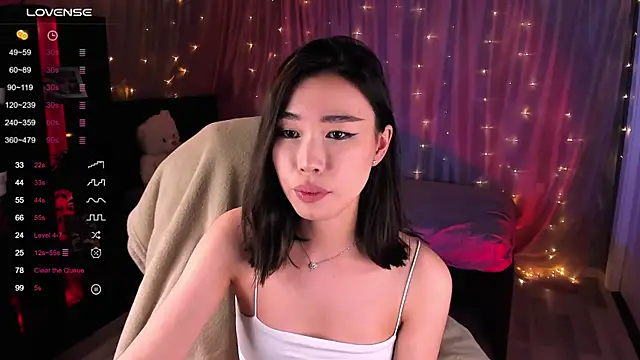 Snapshot of sensualily chatting on January 9, 9:26 pm sensualily online show from January 9, 9:26 pm