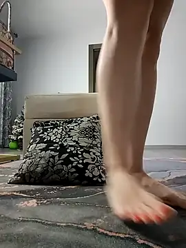 -RIVIERA- online show from February 8, 9:35 am