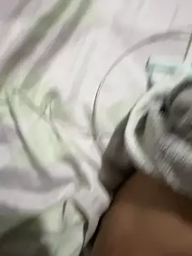 Snapshot of novinho23_RJ chatting on April 16, 1:06 am novinho23 RJ online show from April 16, 1:06 am