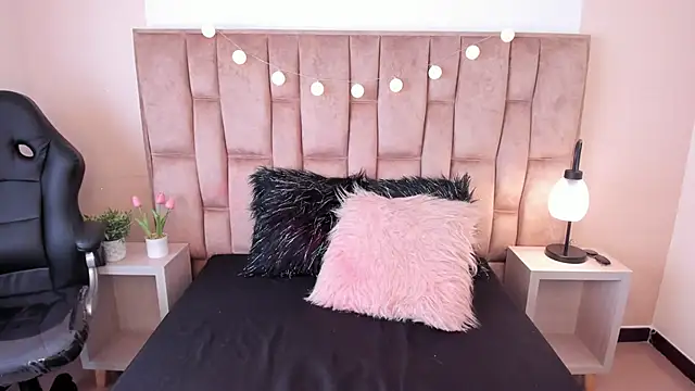 Esteff  o2 online show from March 8, 7:42 pm