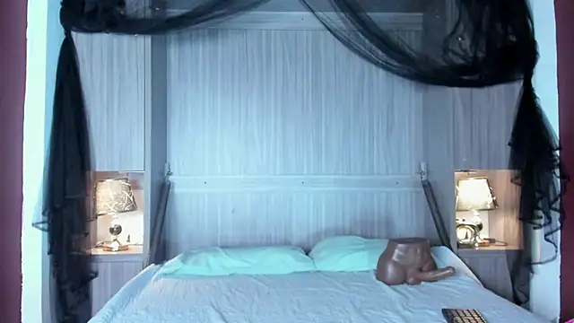 Snapshot of KendallRosse1 chatting on February 12, 12:55 pm KendallRosse1 online show from February 12, 12:55 pm