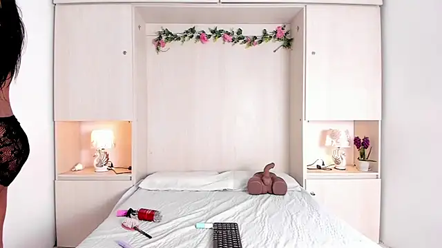 Snapshot of KendallRosse1 chatting on February 26, 12:15 pm KendallRosse1 online show from February 26, 12:15 pm