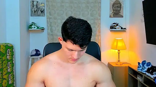 Snapshot of Hazzan_Velez chatting on January 21, 12:36 am Hazzan Velez online show from January 21, 12:36 am