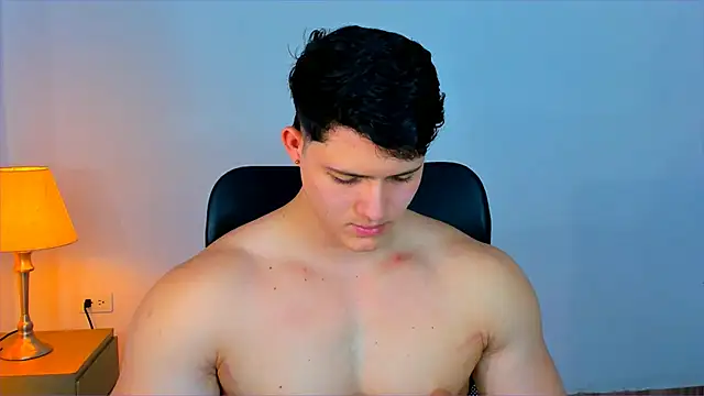 Snapshot of Hazzan_Velez chatting on March 13, 2:05 am Hazzan Velez online show from March 13, 2:05 am