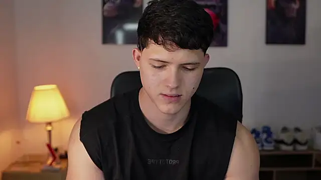 Snapshot of Hazzan_Velez chatting on October 9, 11:58 pm Hazzan Velez online show from October 9, 11:58 pm